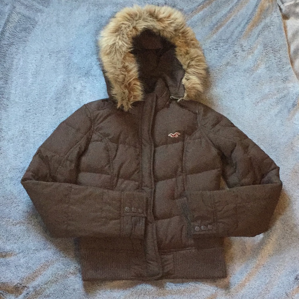 Hollister puffer jacket